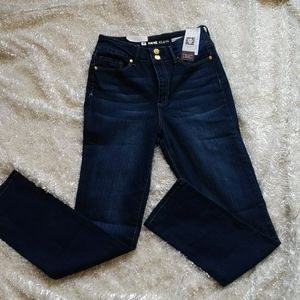 NWT! ANNE KLEIN JEANS SZ ? 4-6~ SEE MEASUREMENTS